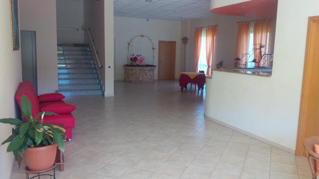 Del Riccio Hotel Martirano ภายนอก รูปภาพ