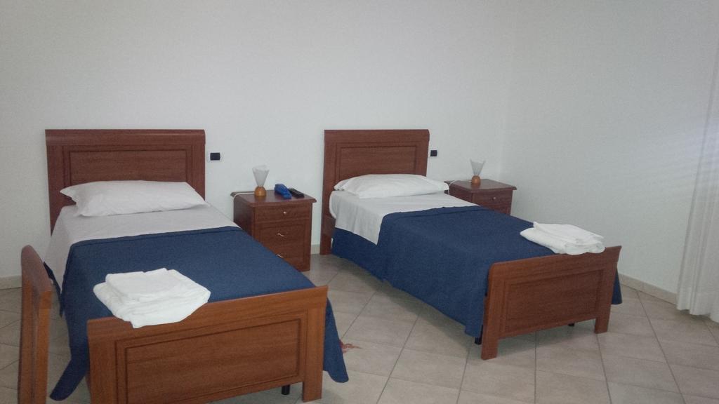 Del Riccio Hotel Martirano ห้อง รูปภาพ