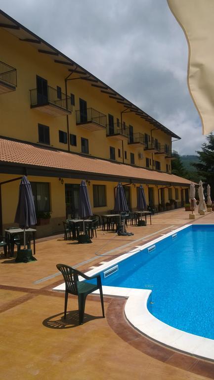 Del Riccio Hotel Martirano ภายนอก รูปภาพ